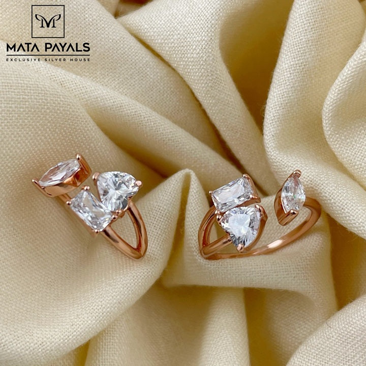 Dashing Zircon Toe Ring