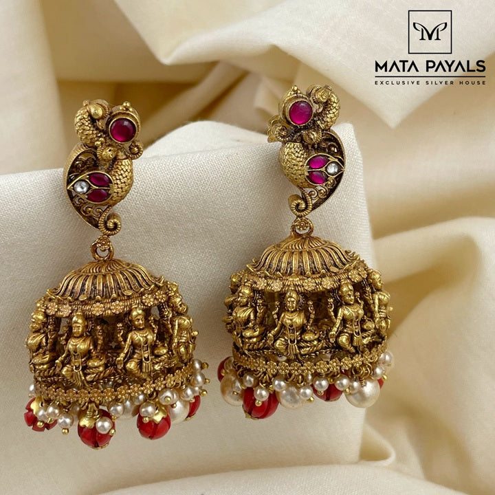 Mesmerizing Lakshmi Jhumka