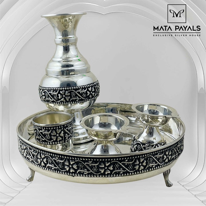 Aarthi Set