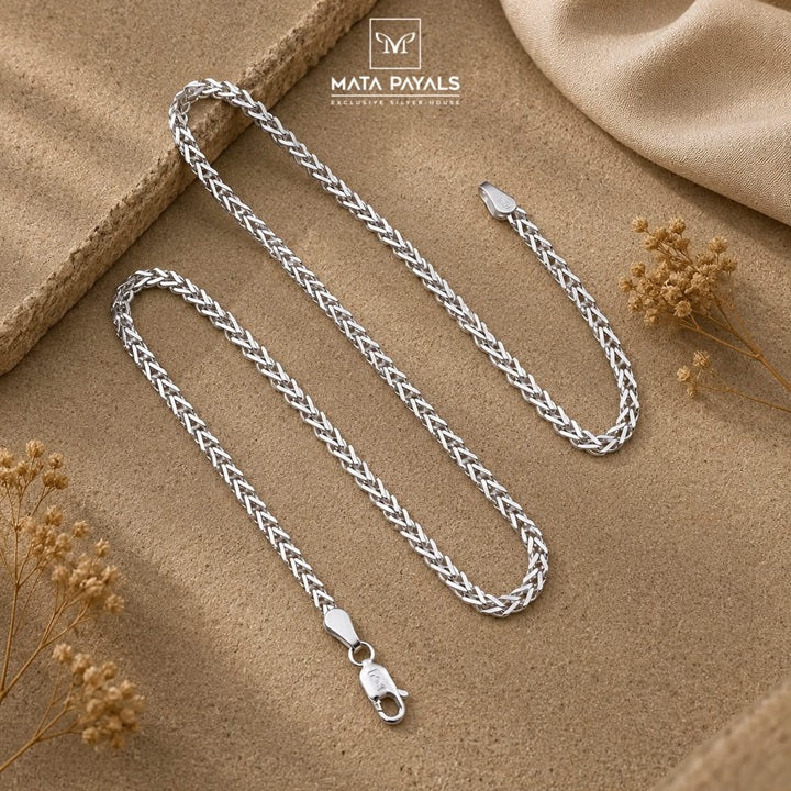 Unique Silver Neckchain