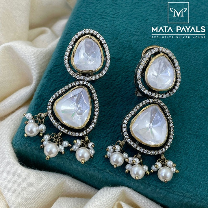 Heritage Moissanite Hanging
