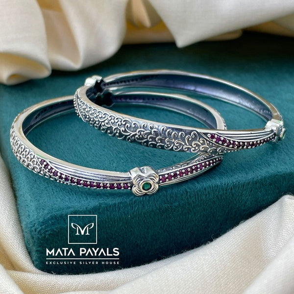 Elegant Silver Bangle