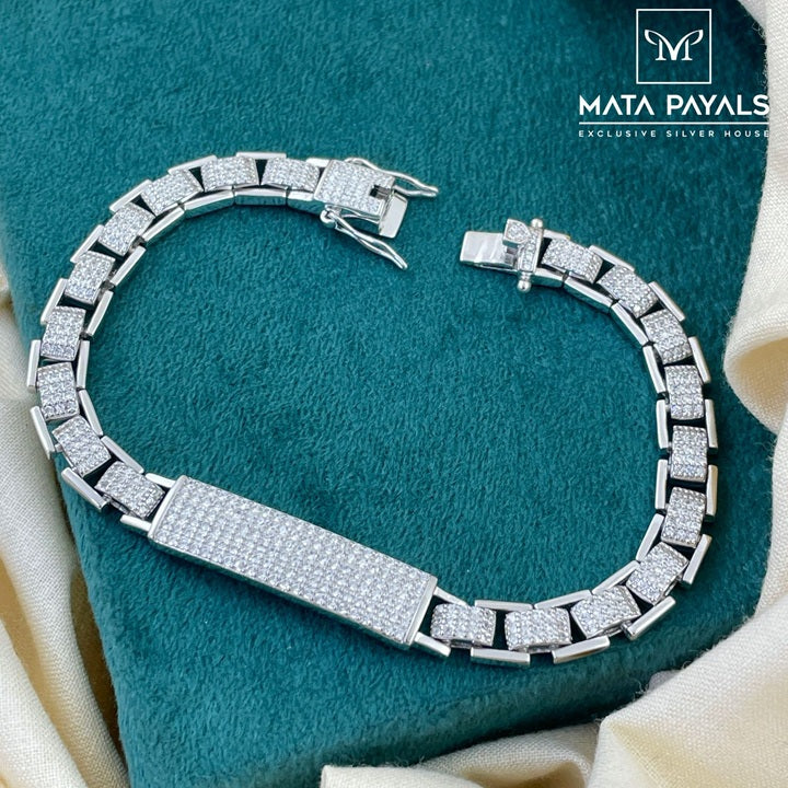 Attractive Zircon Bracelet