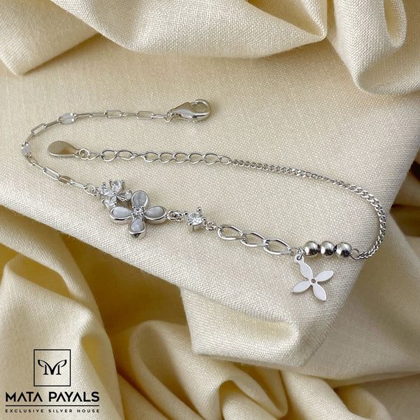 Cute Floral Bracelet