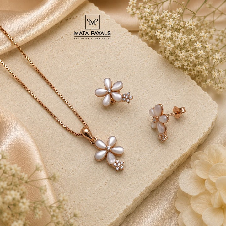 Floral Precious Pendant Set
