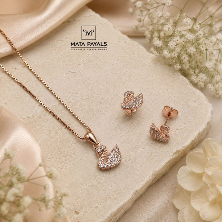 Pretty Rose Gold Pendant Set