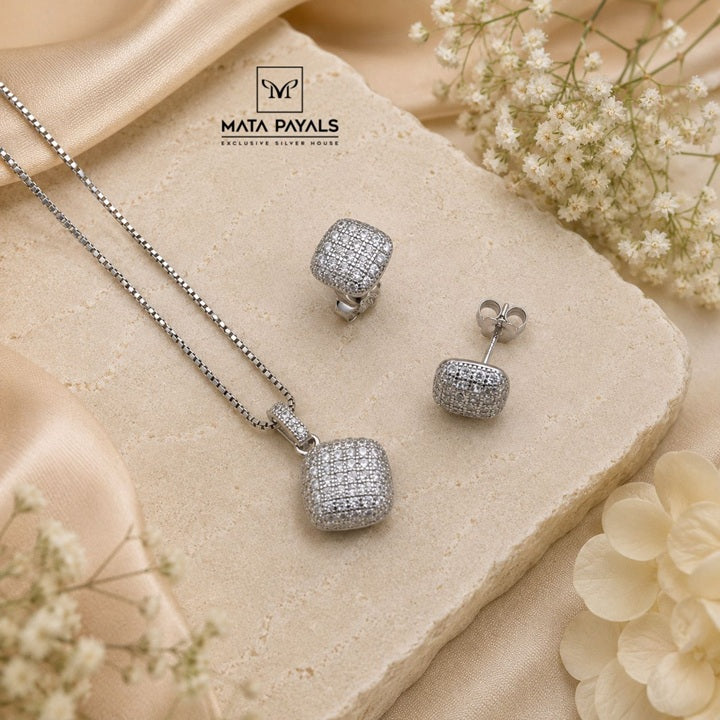 Unique Zircon Pendant Set