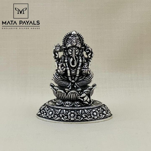 Deity Ganapati Idol