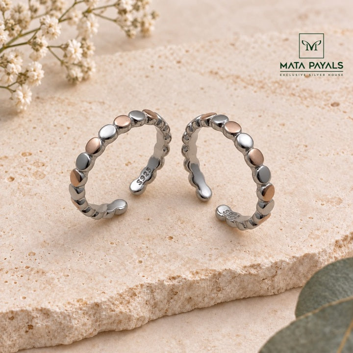 Dazzling Dual Tone Toe Ring