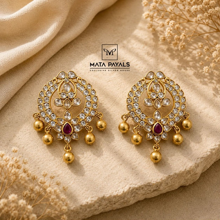 Traditional Cut Stone Stud
