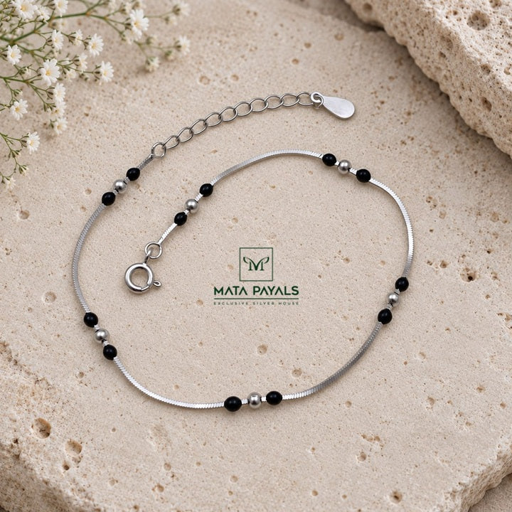 Eyecatching Simple Bracelet