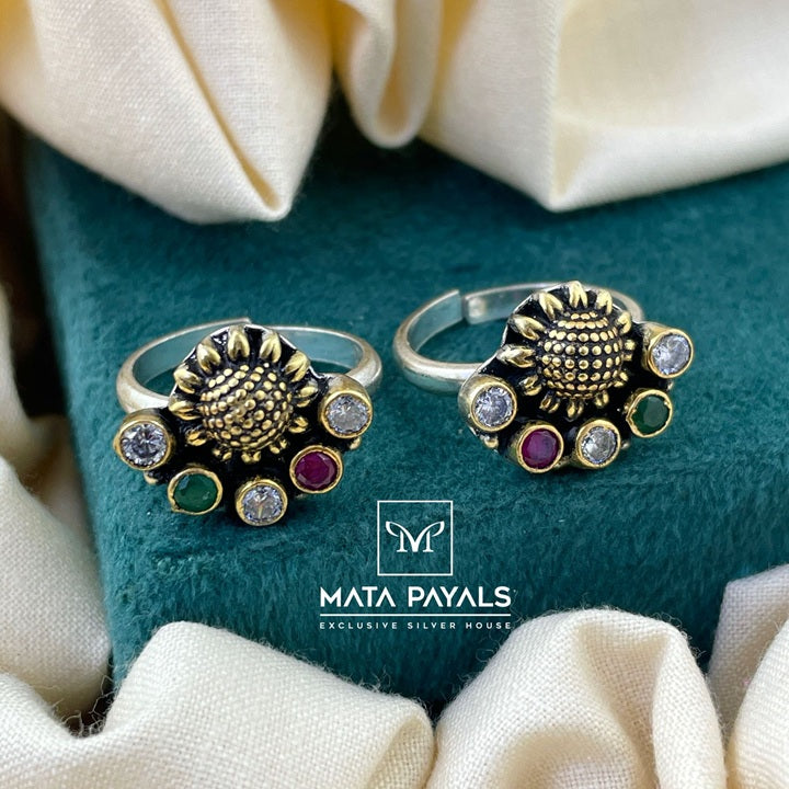 Ancestry Dual Tone Toe Ring