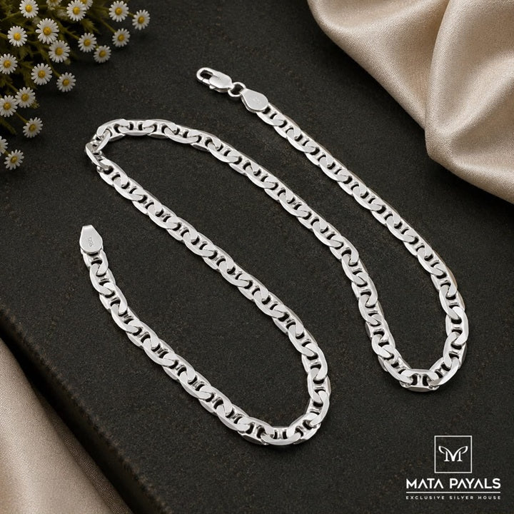 Stylish Silver Neckchain