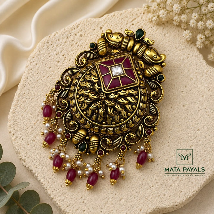 Extraordinary Pendant