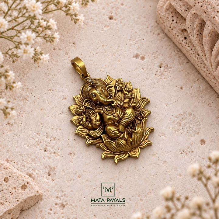 Attractive Ganesha Pendant