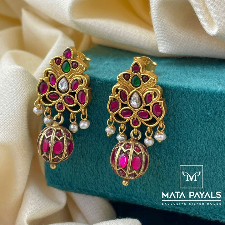 Ravishing Kundan Earring