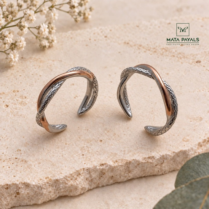 Expectational Toe Ring