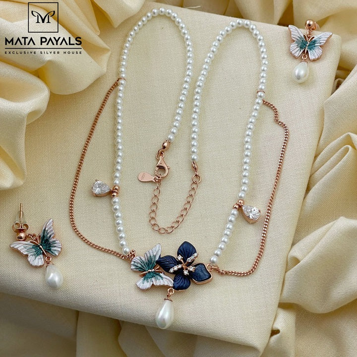 Lovely Butterfly Pearl Pendant Set
