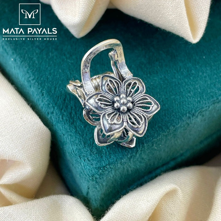 Oxidised Floral Clip