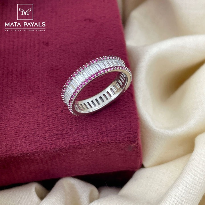 Shiny Zircon Finger Ring
