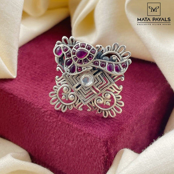 Excellent Mayura Finger Ring