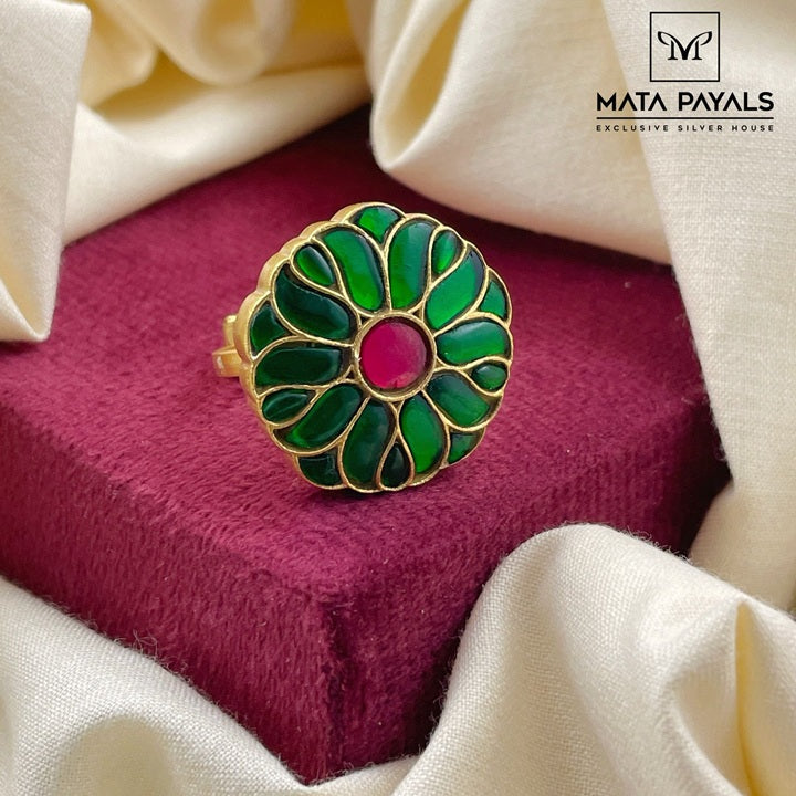 Splendid Green Floral Gold Plated Finger Ring