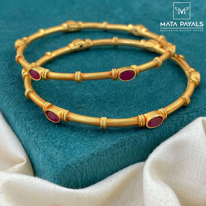 Red Cut Stone Bangle