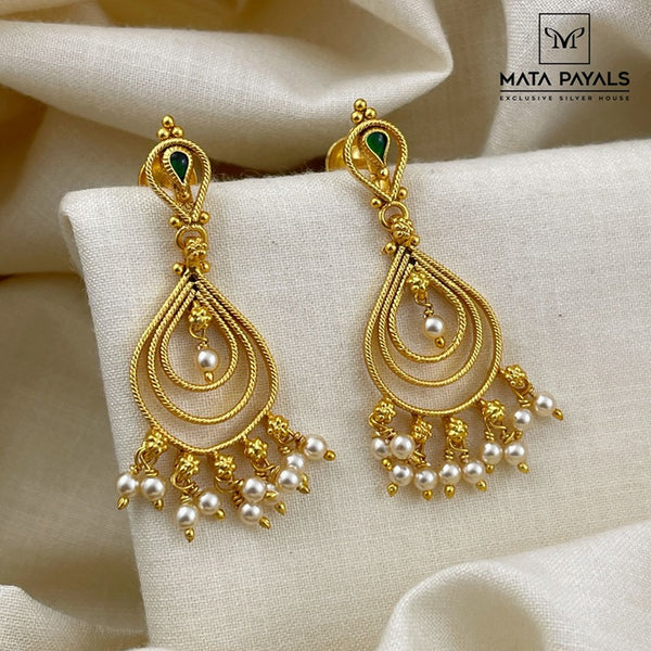 Fashionable Gold Plated Chandbali