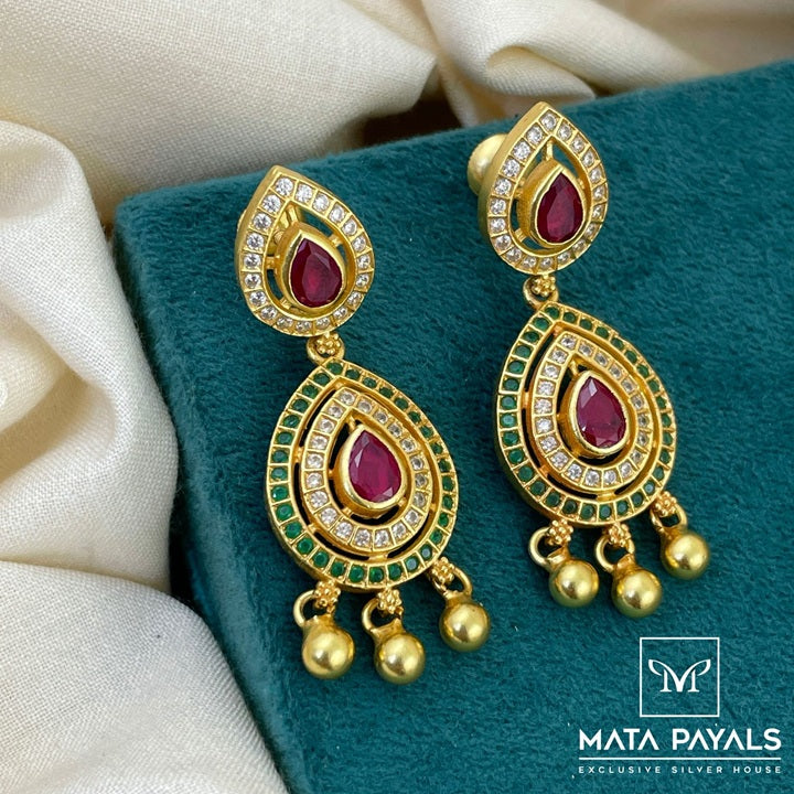 Tilak Cut Stone Hanging