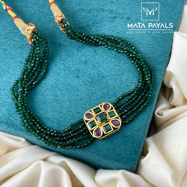 Simple Green Choker