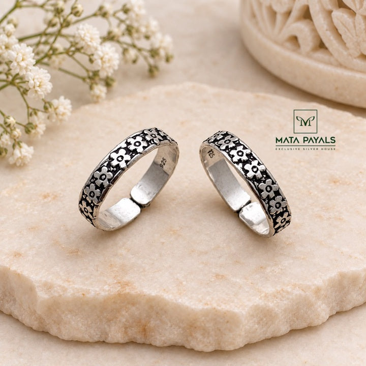 Incredible Floral Toe Ring