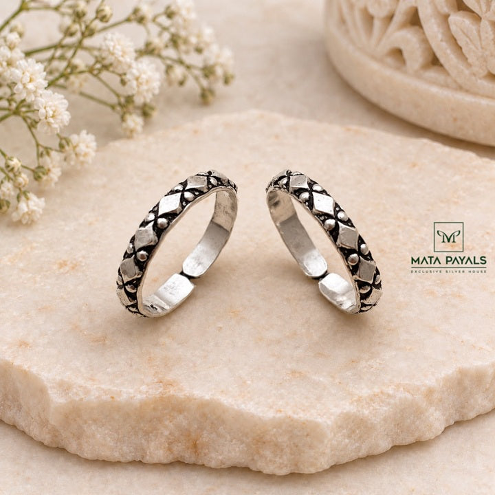 Unique Silver Toe Ring