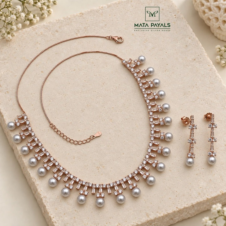 Charming Zircon Necklace