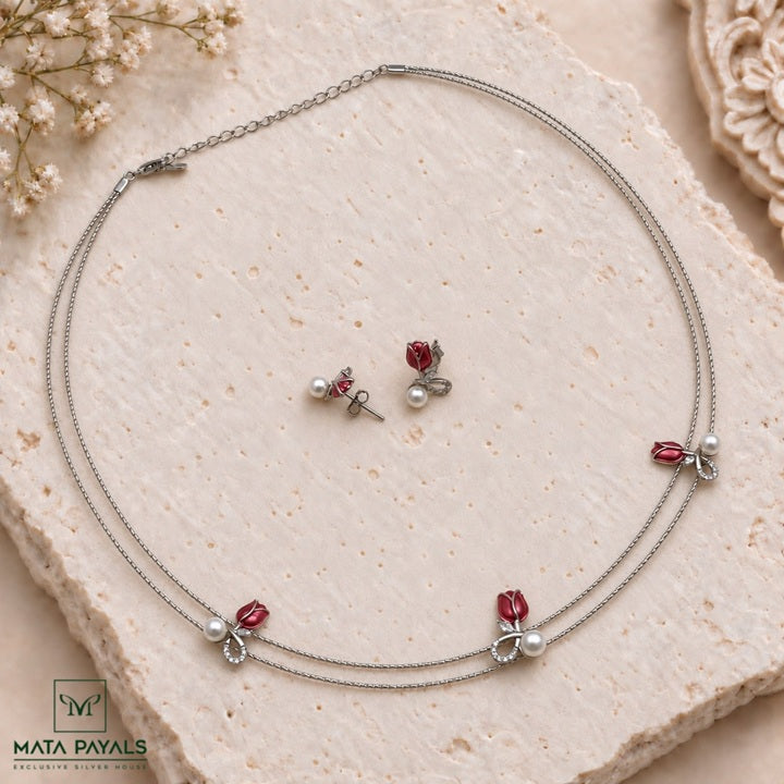 Eye Catching Rosey Necklace