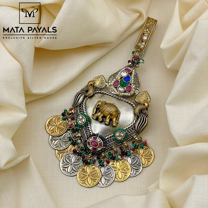 Luxurious Dual Tone Key Chain