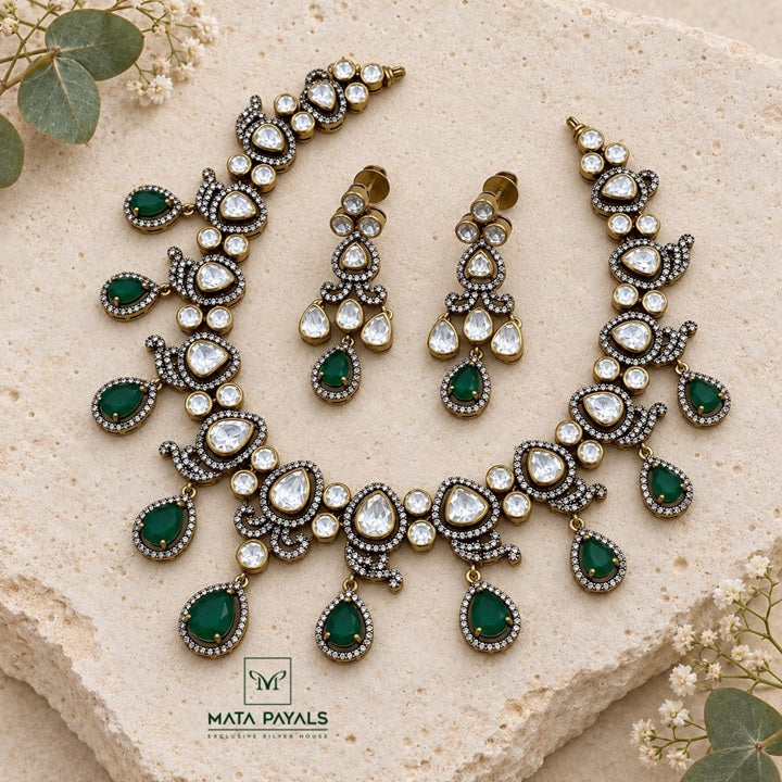 Premium Fashionable Necklace