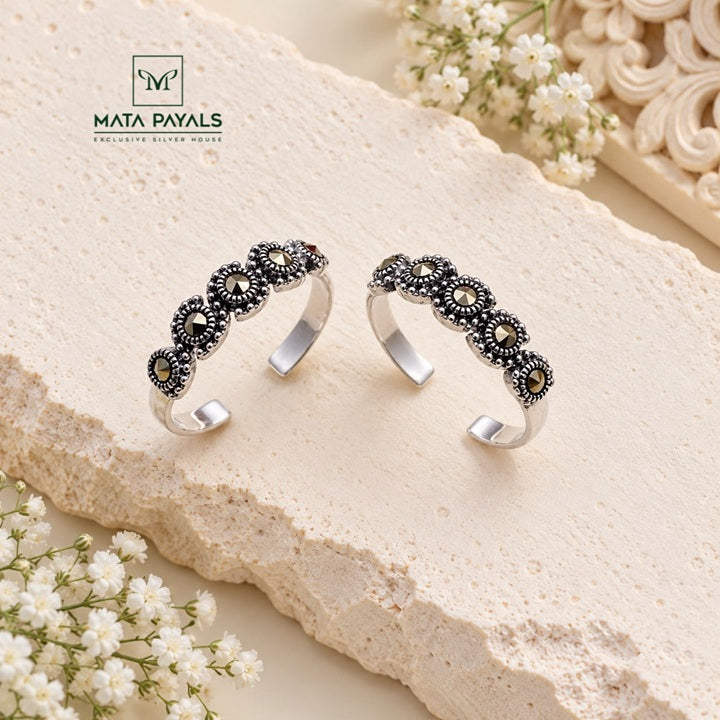 Superlative Marcasite Toe Ring