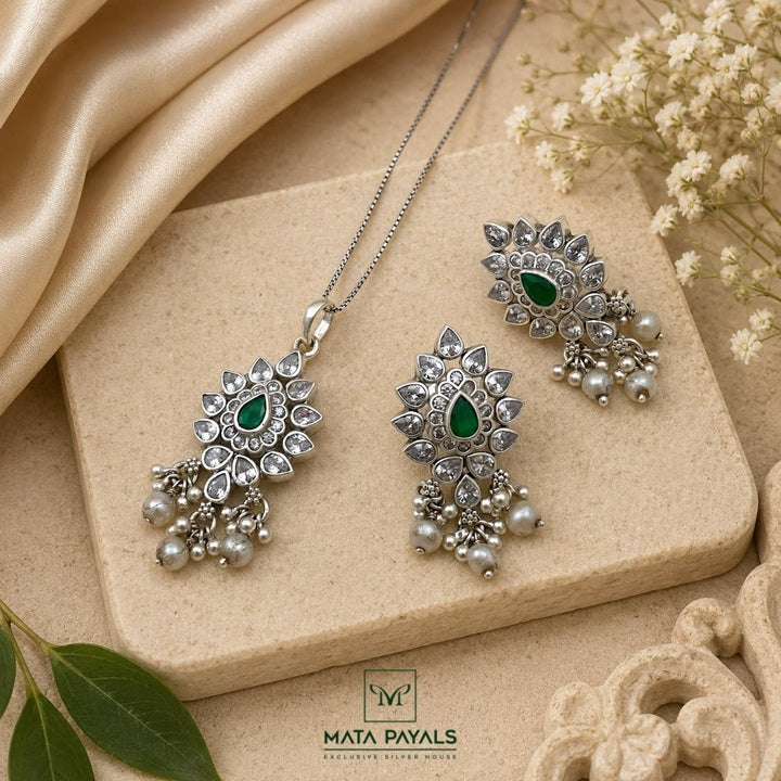 Classic Cut Stone Pendant Set