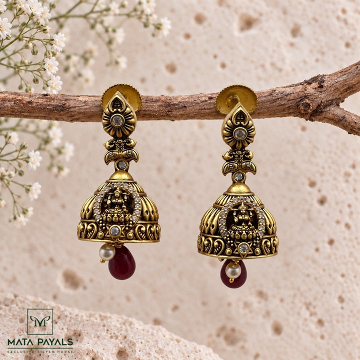 Expectational Gold Polish Jumka