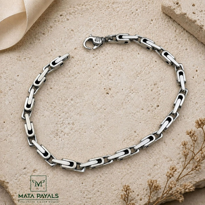 Cute Link Design Bracelet