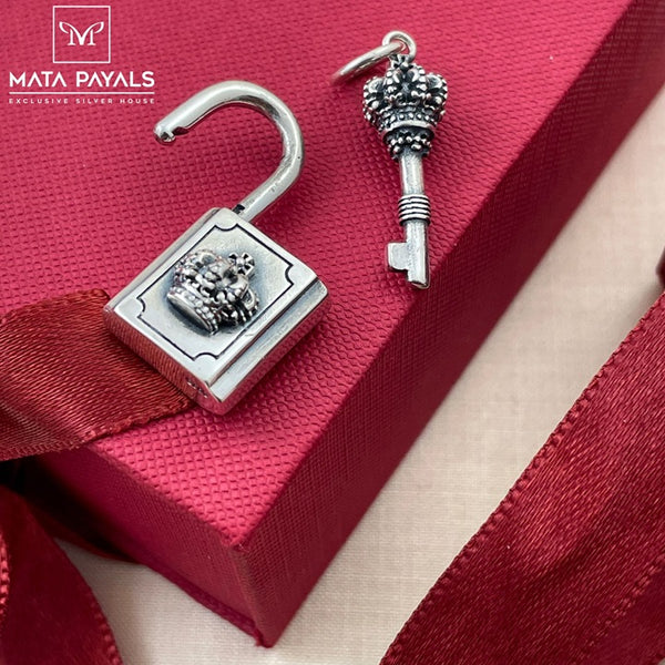 Couple Lock And Key Pendant