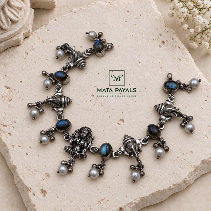 Small Ganesha Lakshmi Choker