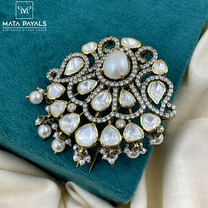 Charming Moissanite Jade Bille