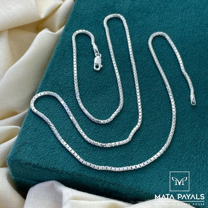 Impressive Men's Neckchain