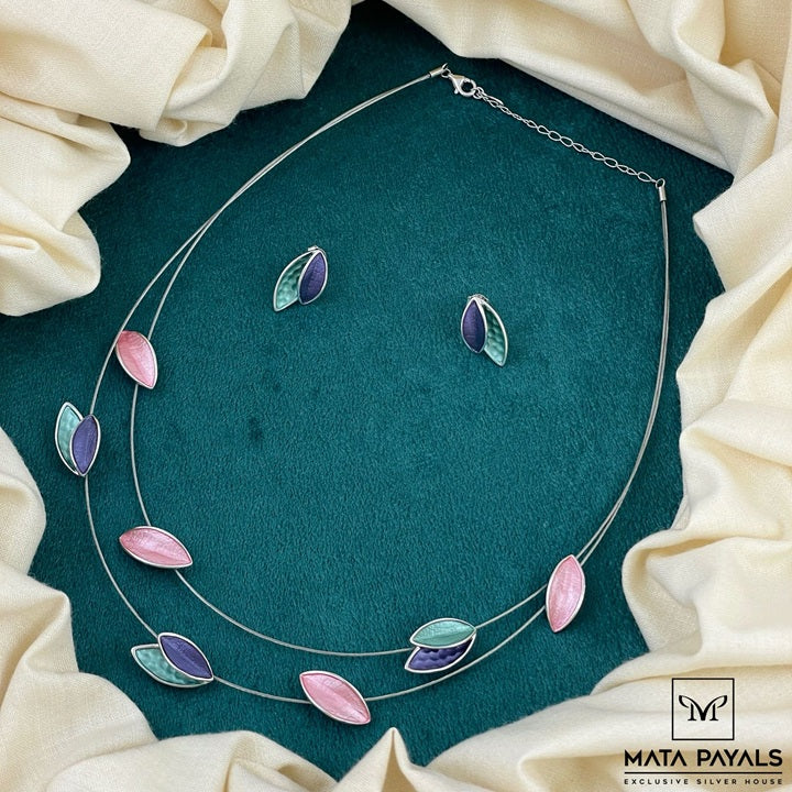 Leaf Design Rhodium Necklace