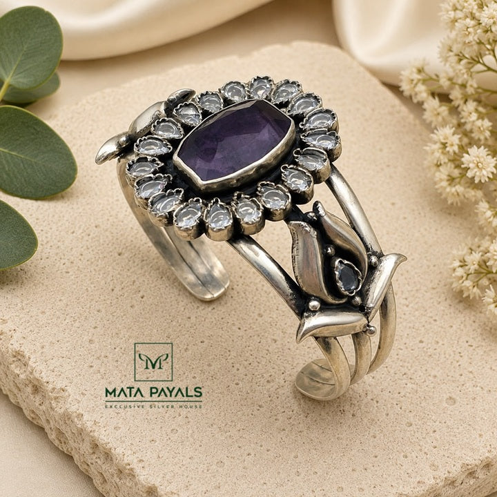 Fine Quality Oxidised Kada
