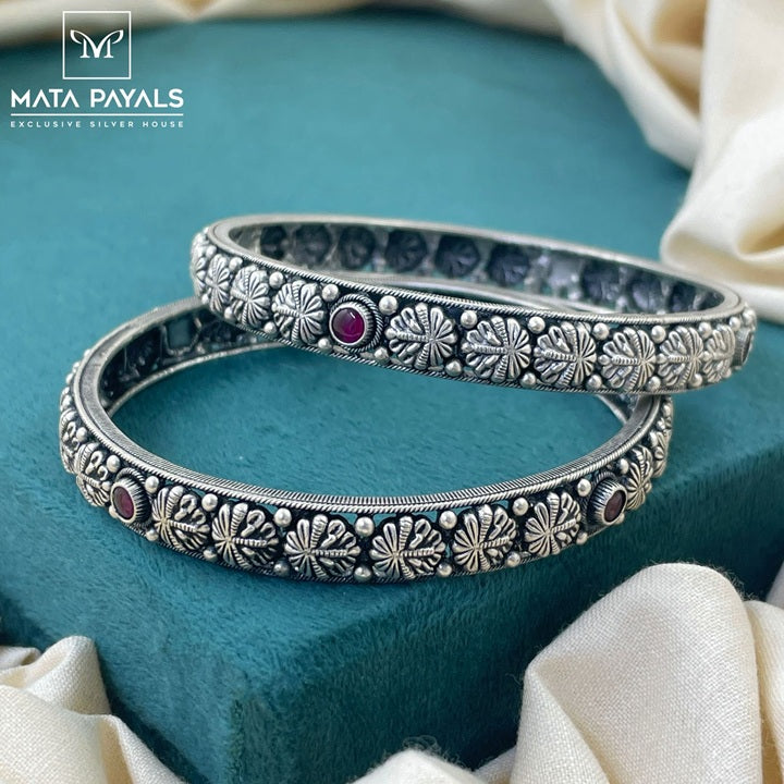 Lovely Oxidised Bangle