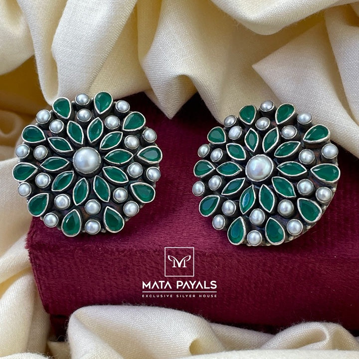 Heavy Greenish Stud
