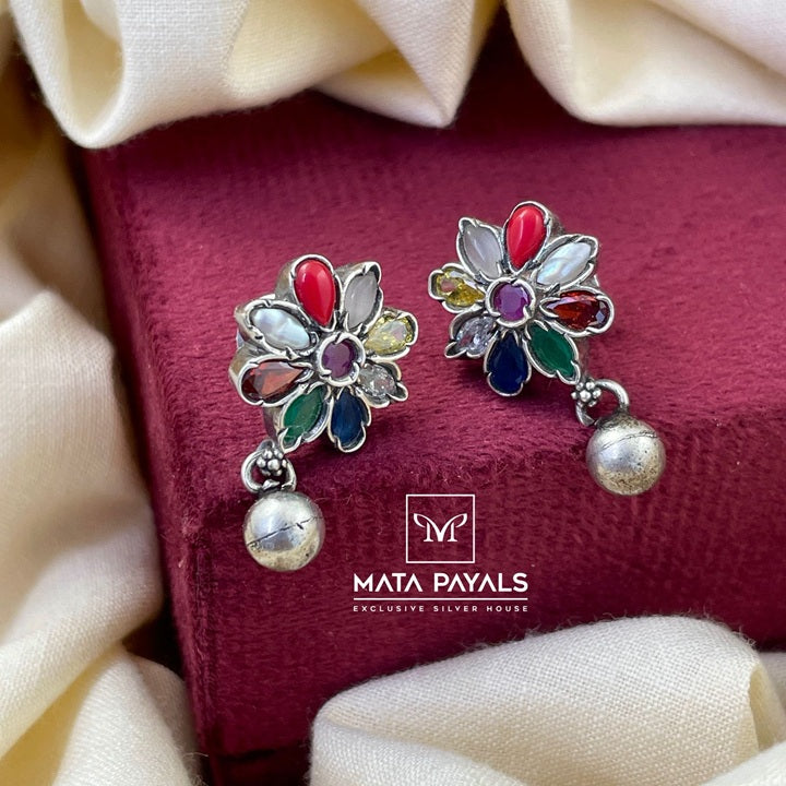 Cute Oxidised Stud