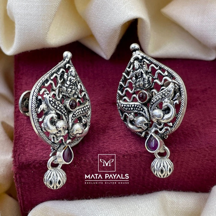 Oxidised Mayura Stud